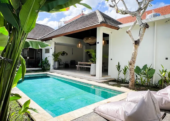 Walk To Cafes & Modern Nova 3 Holiday home Canggu (Bali)